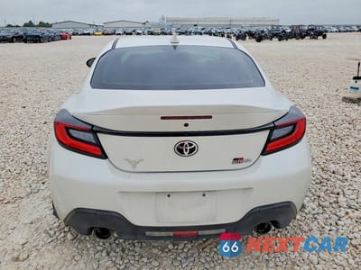 Zdjęcie 6 z 12 samochodu: 2025 TOYOTA GR 86 PREMIUM VIN:JF1ZNBE15S9758359 - miniatura