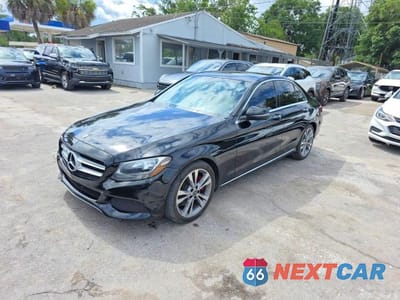 Drugie zdjęcie samochodu z przodu: 2018 MERCEDES-BENZ C 300 VIN:55SWF4JB6JU279942 - miniatura