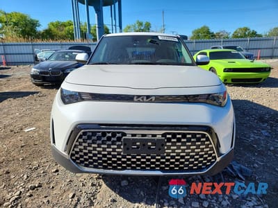 Piąte zdjęcie samochodu w środku: 2025 KIA SOUL EX VIN:KNDJ33AU3S7957179 - miniatura