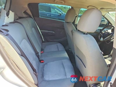 Zdjęcie 10 z 12 samochodu: 2017 CHEVROLET SONIC VIN:1G1JG6SG3H4167348 - miniatura