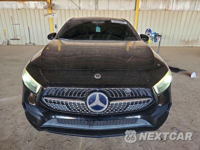 Piąte zdjęcie samochodu w środku: 2019 MERCEDES-BENZ A 220 VIN:WDD3G4EB0KW027179 - miniatura