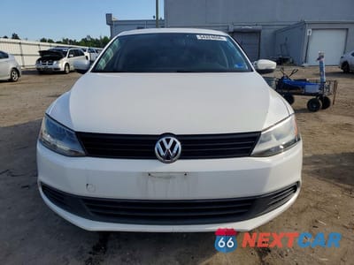 Piąte zdjęcie samochodu w środku: 2011 VOLKSWAGEN JETTA SE VIN:3VWDZ7AJ1BM373598 - miniatura