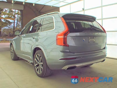 Trzecie zdjęcie samochodu z tyłu: 2017 VOLVO XC90 T6 VIN:YV4A22PK1H1112147 - miniatura