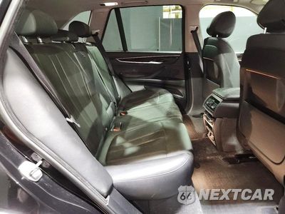 Zdjęcie 11 z 13 samochodu: 2016 BMW X5 XDR40E VIN:5UXKT0C57G0S76627 - miniatura
