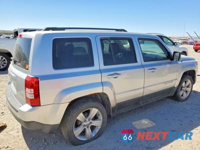 Trzecie zdjęcie samochodu z tyłu: 2013 JEEP PATRIOT LATITUDE VIN:1C4NJPFA4DD116506 - miniatura