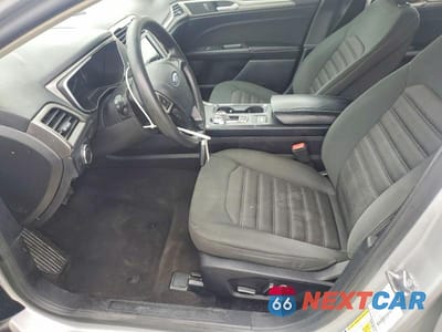 Zdjęcie 7 z 12 samochodu: 2019 FORD FUSION SE VIN:3FA6P0LU6KR221440 - miniatura