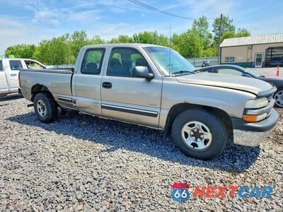 Czwarte zdjęcie samochodu z boku: 2000 CHEVROLET SILVERADO C1500 VIN:2GCEC19V5Y1313515 - miniatura