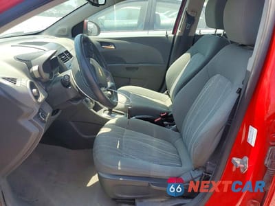Zdjęcie 7 z 13 samochodu: 2015 CHEVROLET SONIC LT VIN:1G1JC6SH5F4126558 - miniatura