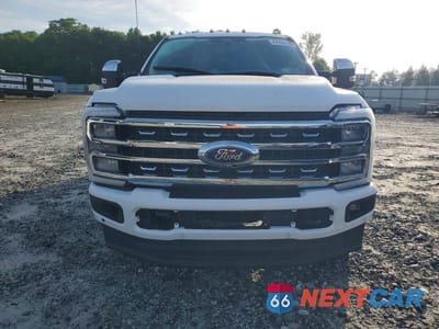 Piąte zdjęcie samochodu w środku: 2024 FORD F350 SUPER DUTY VIN:1FT8W3BTXRED81303 - miniatura
