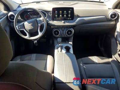 Zdjęcie 8 z 13 samochodu: 2024 CHEVROLET BLAZER VIN:3GNKBHR40RS151196 - miniatura