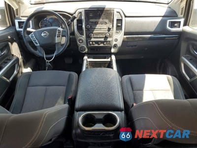 Zdjęcie 8 z 12 samochodu: 2021 NISSAN TITAN SV VIN:1N6AA1ED6MN516324 - miniatura