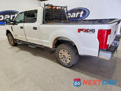Drugie zdjęcie samochodu z przodu: 2019 FORD F250 SUPER DUTY VIN:1FT7W2BT5KEF05537 - miniatura