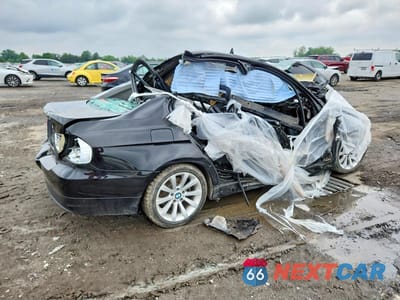 Trzecie zdjęcie samochodu z tyłu: 2011 BMW 328 I VIN:WBAPH7G50BNM56004 - miniatura