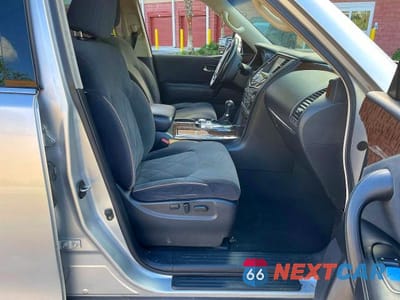 Piąte zdjęcie samochodu w środku: 2017 NISSAN ARMADA SV VIN:JN8AY2NC1H9507061 - miniatura