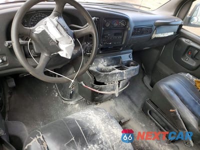 Zdjęcie 8 z 13 samochodu: 2002 CHEVROLET EXPRESS G2500 VIN:1GCGG25R821169614 - miniatura