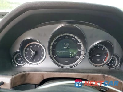 Zdjęcie 9 z 12 samochodu: 2011 MERCEDES-BENZ E 350 4MATIC VIN:WDDHF8HB8BA465053 - miniatura