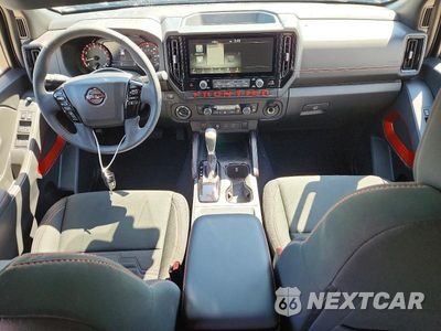 Zdjęcie 8 z 12 samochodu: 2025 NISSAN FRONTIER PRO-4X VIN:1N6ED1EK7SN658573 - miniatura