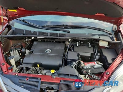 Zdjęcie 12 z 13 samochodu: 2014 TOYOTA SIENNA XLE 8-PASSENGER VIN:5TDYK3DC5ES452680 - miniatura