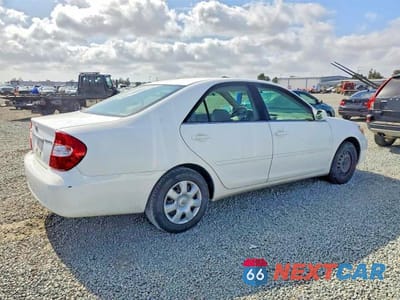 Trzecie zdjęcie samochodu z tyłu: 2003 TOYOTA CAMRY LE VIN:JTDBE32K730154235 - miniatura