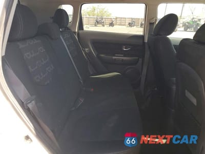 Zdjęcie 10 z 12 samochodu: 2013 KIA SOUL + VIN:KNDJT2A60D7511814 - miniatura