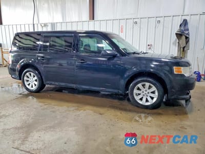Czwarte zdjęcie samochodu z boku: 2011 FORD FLEX SE VIN:2FMGK5BCXBBD14071 - miniatura