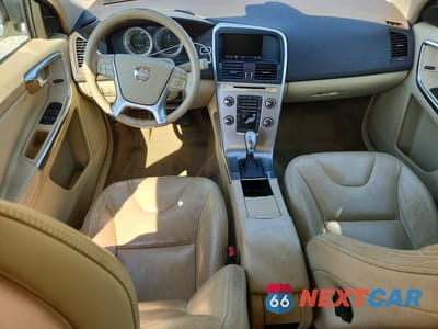 Zdjęcie 8 z 12 samochodu: 2013 VOLVO XC60 3.2 VIN:YV4952DL7D2441477 - miniatura