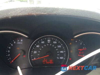 Zdjęcie 9 z 13 samochodu: 2014 KIA SORENTO LX VIN:5XYKT4A63EG477436 - miniatura