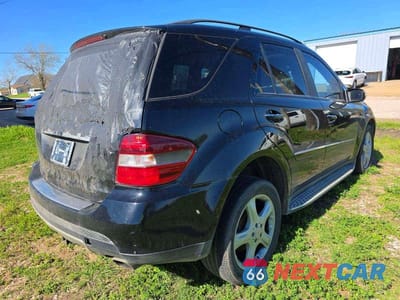 Czwarte zdjęcie samochodu z boku: 2008 MERCEDES-BENZ ML 320 CDI VIN:4JGBB22E98A408716 - miniatura