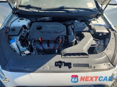 Zdjęcie 11 z 12 samochodu: 2018 HYUNDAI SONATA SE VIN:5NPE24AF7JH620407 - miniatura
