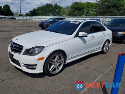 2014 MERCEDES-BENZ C WDDGF4HB9ER317603 - główne zdjęcie licytacji z USA - miniatura
