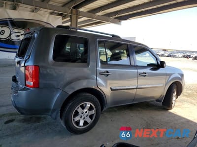 Trzecie zdjęcie samochodu z tyłu: 2011 HONDA PILOT TOURING VIN:5FNYF4H98BB009089 - miniatura