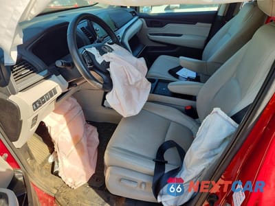 Zdjęcie 7 z 13 samochodu: 2025 HONDA ODYSSEY EXL VIN:5FNRL6H67SB007963 - miniatura