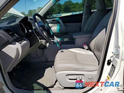 Zdjęcie 7 z 13 samochodu: 2009 TOYOTA HIGHLANDER BASE VIN:JTEDS41A492085254 - miniatura