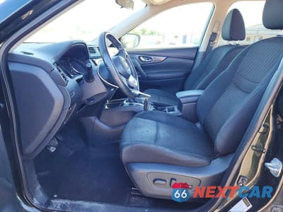 Zdjęcie 7 z 13 samochodu: 2018 NISSAN ROGUE SV VIN:5N1AT2MV6JC715292 - miniatura