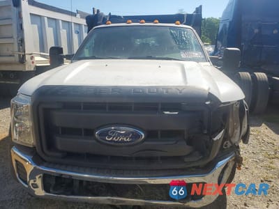 Piąte zdjęcie samochodu w środku: 2015 FORD F550 SUPER DUTY VIN:1FD0X5HT7FEB37676 - miniatura