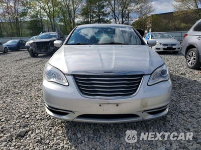 Piąte zdjęcie samochodu w środku: 2012 CHRYSLER 200 LX VIN:1C3CCBAB5CN184038 - miniatura