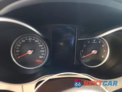 Zdjęcie 9 z 12 samochodu: 2015 MERCEDES-BENZ C 300 4MATIC VIN:55SWF4KB4FU073024 - miniatura