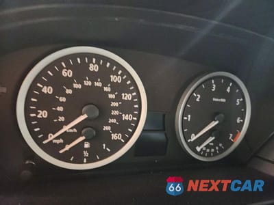 Zdjęcie 9 z 12 samochodu: 2007 BMW 550 I VIN:WBANB53527CP08339 - miniatura