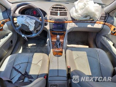 Zdjęcie 8 z 12 samochodu: 2004 MERCEDES-BENZ E 320 VIN:WDBUF65JX4A495679 - miniatura