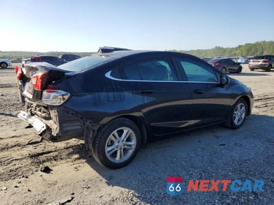 Trzecie zdjęcie samochodu z tyłu: 2018 CHEVROLET CRUZE LT VIN:1G1BE5SM5J7235535 - miniatura