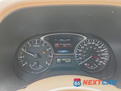 Zdjęcie 9 z 13 samochodu: 2015 NISSAN PATHFINDER S VIN:5N1AR2MM5FC656362 - miniatura