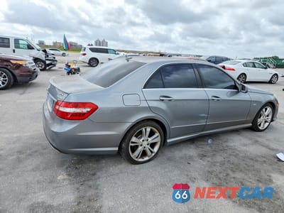 Trzecie zdjęcie samochodu z tyłu: 2012 MERCEDES-BENZ E 350 4MATIC VIN:WDDHF8JB3CA606154 - miniatura