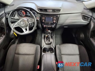 Zdjęcie 8 z 13 samochodu: 2017 NISSAN ROGUE SV VIN:KNMAT2MT7HP542792 - miniatura