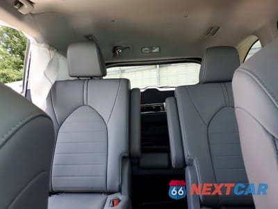 Zdjęcie 10 z 13 samochodu: 2024 TOYOTA HIGHLANDER XLE VIN:5TDKDRBH9RS561781 - miniatura