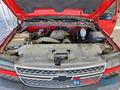 Zdjęcie 11 z 12 samochodu: 2005 CHEVROLET SILVERADO K2500 HEAVY DUTY VIN:1GCHK29U95E289663 - miniatura