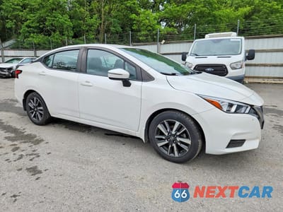 Czwarte zdjęcie samochodu z boku: 2021 NISSAN VERSA SV VIN:3N1CN8EV9ML827251 - miniatura