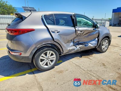 Trzecie zdjęcie samochodu z tyłu: 2018 KIA SPORTAGE LX VIN:KNDPM3AC5J7482115 - miniatura