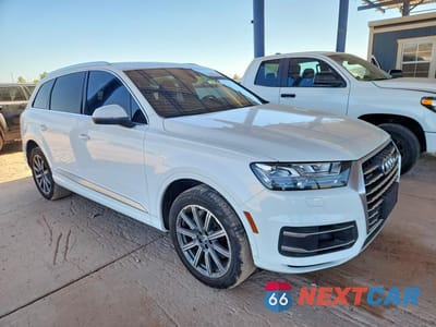 Czwarte zdjęcie samochodu z boku: 2017 AUDI Q7 PREMIUM PLUS VIN:WA1LAAF75HD059404 - miniatura