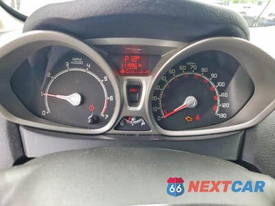 Zdjęcie 9 z 13 samochodu: 2013 FORD FIESTA SE VIN:3FADP4BJ3DM176186 - miniatura