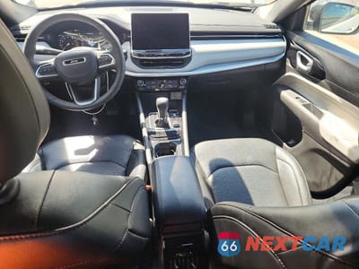 Zdjęcie 8 z 14 samochodu: 2025 JEEP COMPASS LIMITED VIN:3C4NJDCN3ST619389 - miniatura